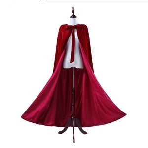 Red hooded cloak (see desc)